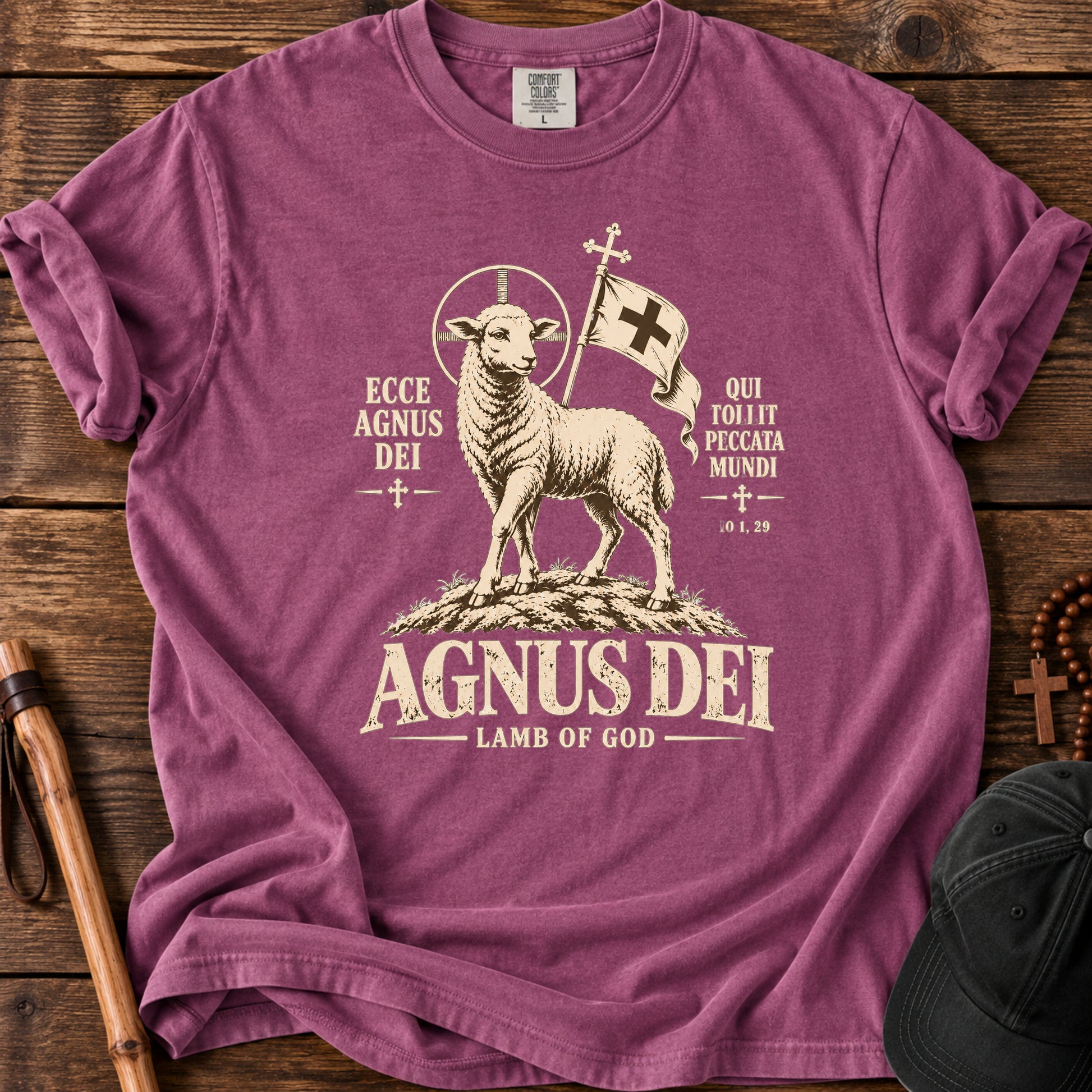 Agnus Dei Tee in Berry